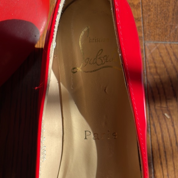 Red sole loafers with studs. - Picture 3 of 4